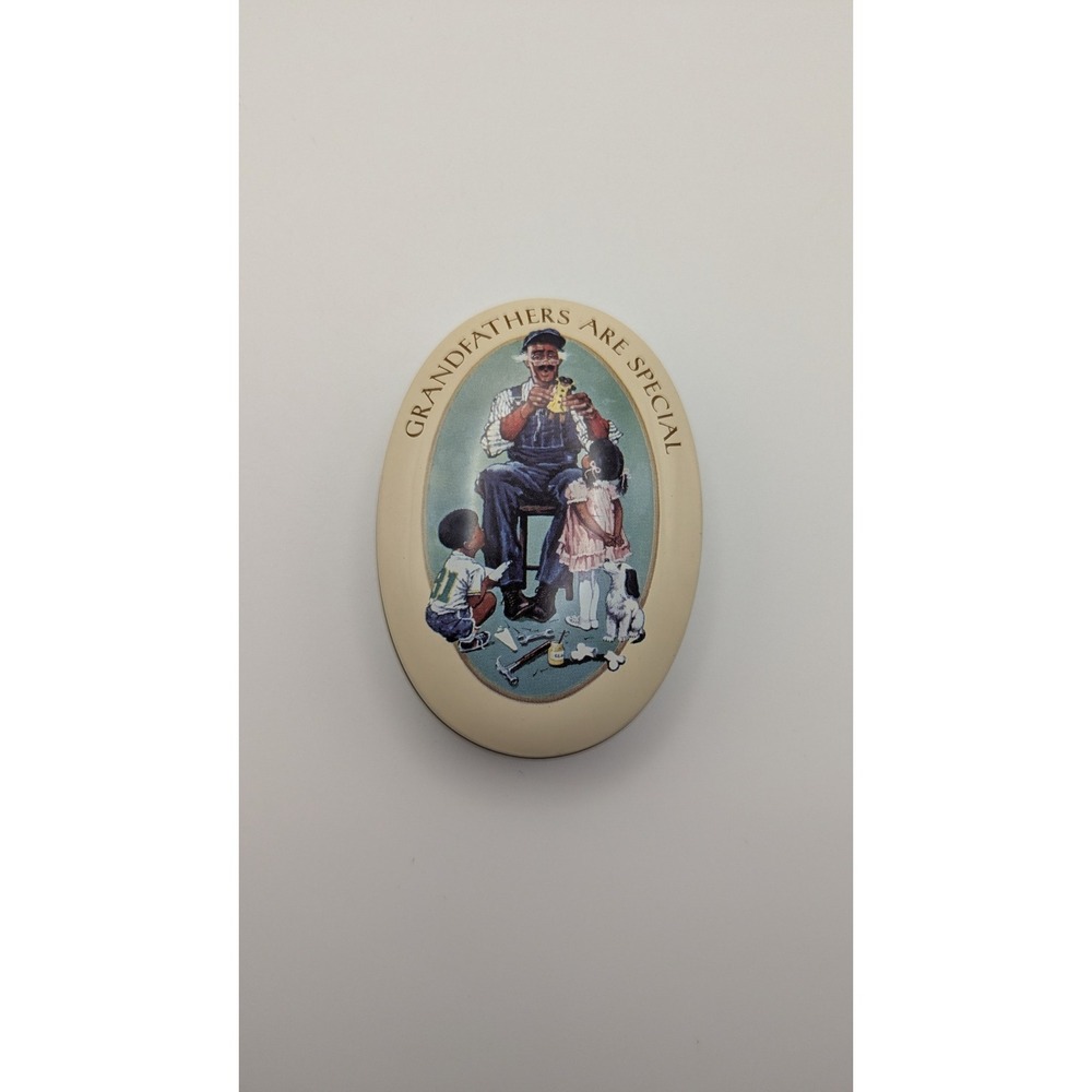 Vintage 1983 Avon Grandfathers Are Special Collectible Soap Tin Made in England